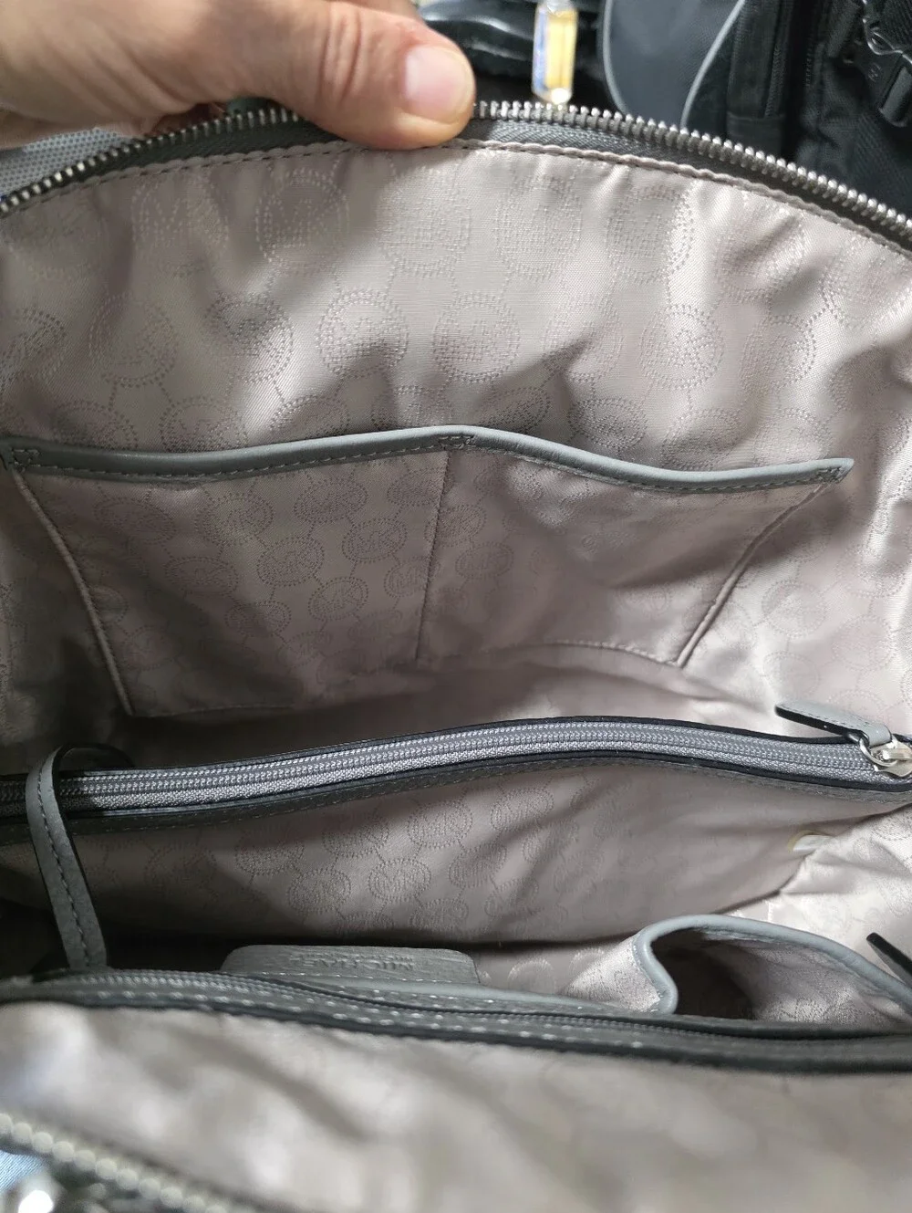 Michael Kors Riley Pebbled Leather Satchel Gray ** NEW!!! **